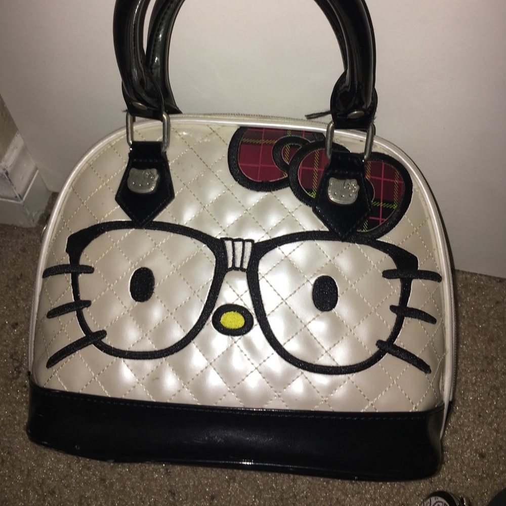 Hello kitty handbag